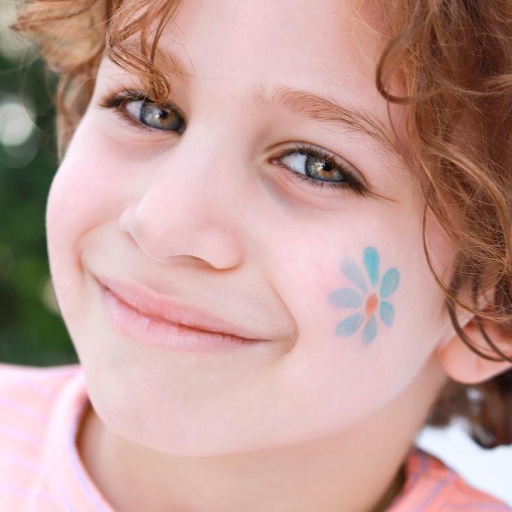 Noah Singh, Client Relations Director, discussing corporate gifting strategy with business clients